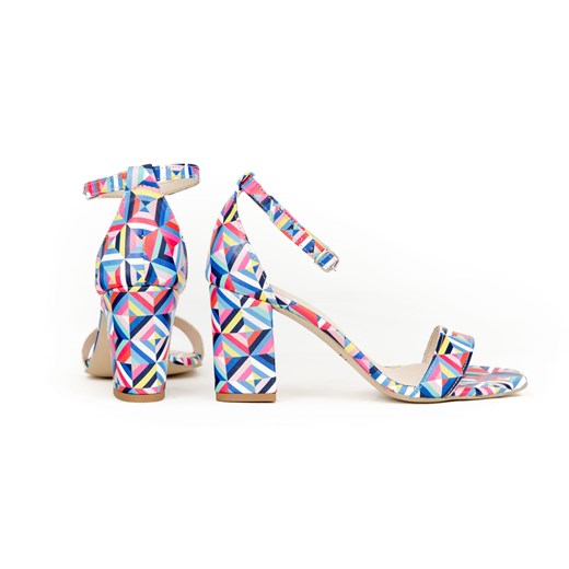 Sandały damskie Zapato eleganckie skórzane w geometryczny wzór na słupku z klamrą 