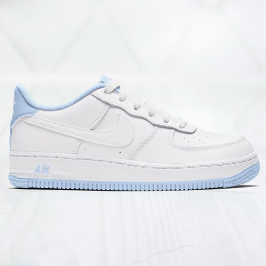 Buty sportowe damskie Nike air force białe płaskie sznurowane 