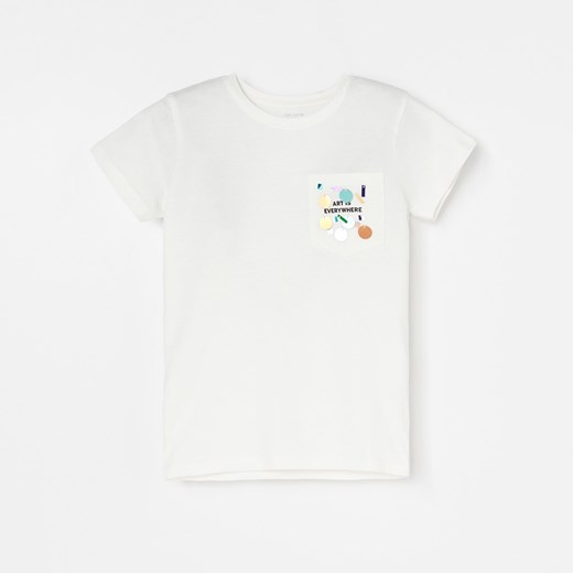 Reserved - Bawełniany t-shirt z kieszonką - Kremowy