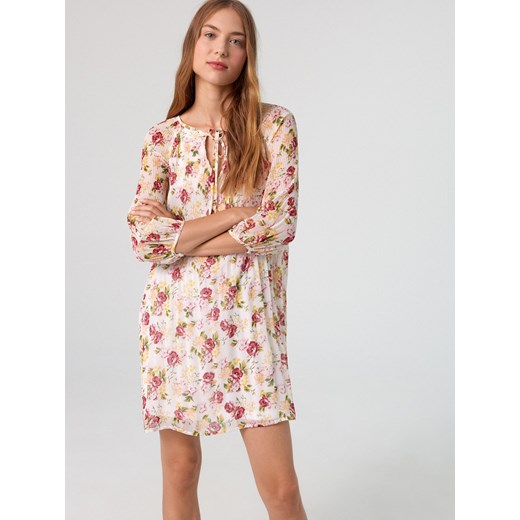 Cropp - Sukienka w kwiaty - kremowy
