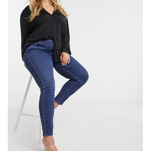 ASOS DESIGN Curve — Ridley — Obcisłe jeansy mom z wysokim stanem w kolorze indygo-Niebieski 52 L30 Asos Poland