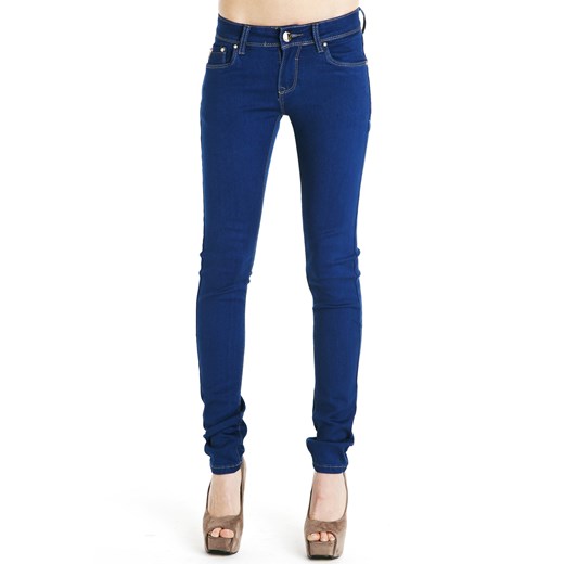 Klasyczne niebiesko-jeansowe rurki