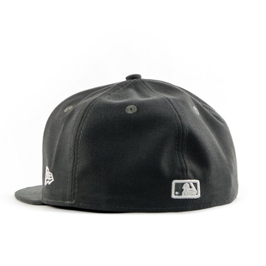 Czapka z daszkiem New Era fitted cap 59FIFTY Basic MLB New York Yankees grey New Era 7 3/8 promocja matshop.pl
