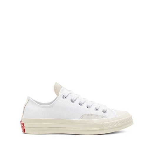 Trampki damskie Converse sznurowane białe na płaskiej podeszwie na wiosnę 