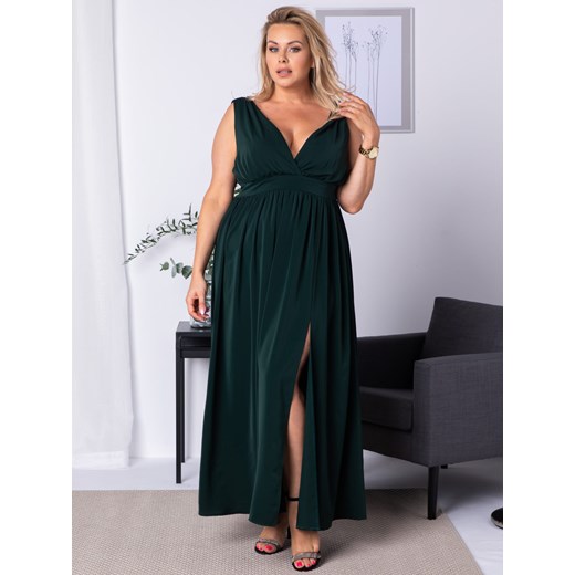 Sukienka long z efektownym dekoltem i rozcięciem PARMA butelkowa zieleń Plus Size karko.pl