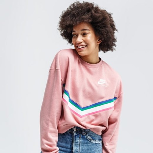 Różowa bluza damska Nike jesienna 