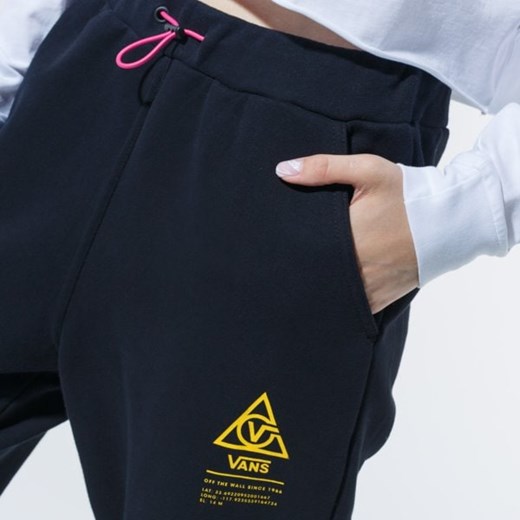 VANS SPODNIE 66 SUPPLY SWEATPANT Vans L promocja Sizeer