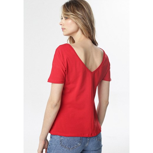 Czerwony T-shirt Laigana Born2be L promocyjna cena Born2be Odzież