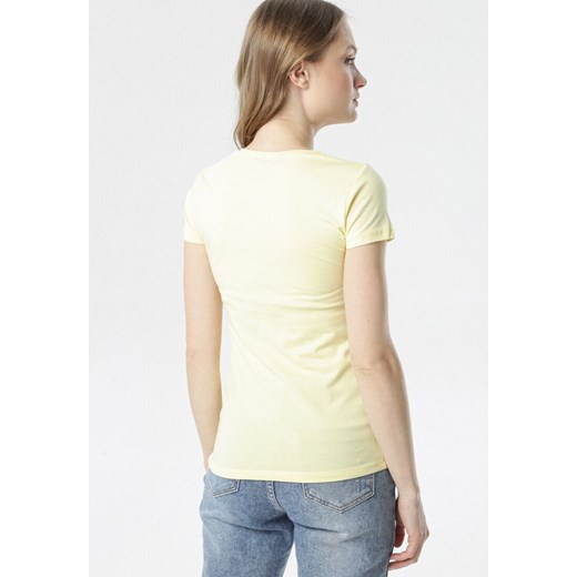 Żółty T-shirt Echolaira Born2be M wyprzedaż Born2be Odzież