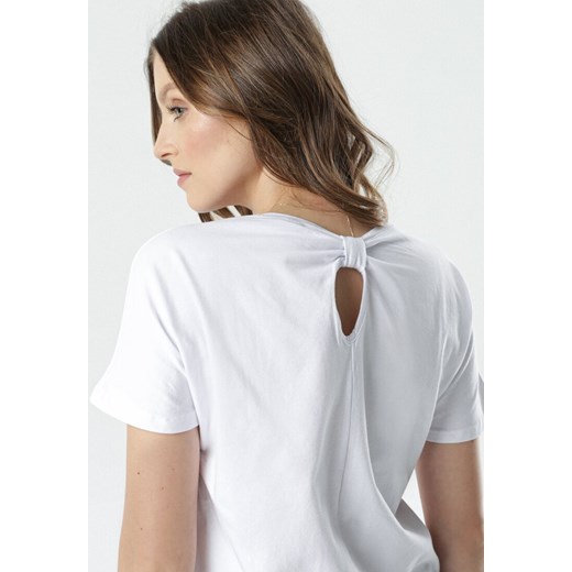 Biały T-shirt Aclurgh Born2be S okazyjna cena Born2be Odzież