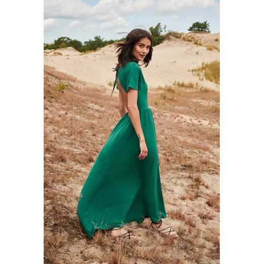 Sukienka maxi z dekoltem na plecach Ivy S/M Naoko M/L NAOKO wyprzedaż