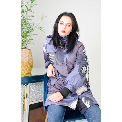 Niebieska parka damska Olika moro casualowa