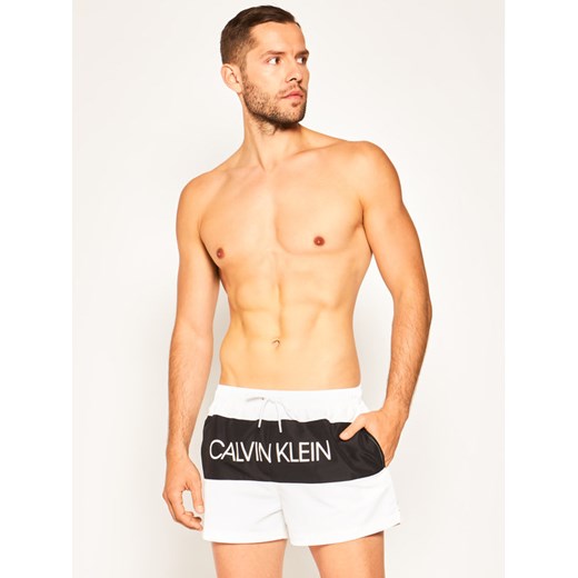 Calvin Klein Swimwear Szorty kąpielowe KM0KM00447 Biały Regular Fit XL wyprzedaż MODIVO