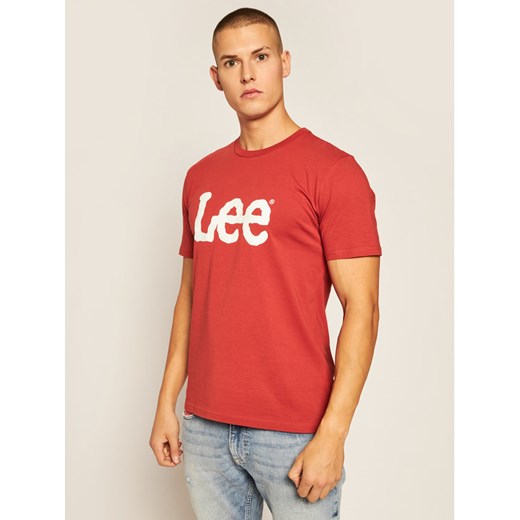 Lee T-Shirt Wobbly Logo L65QAIOE Czerwony Regular Fit Lee M MODIVO