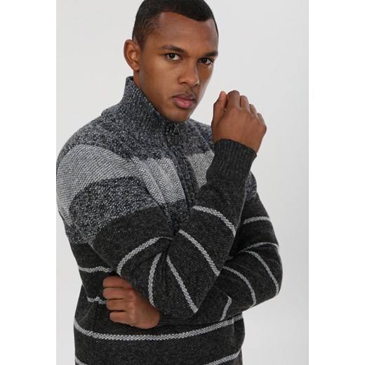 Sweter męski Born2be szary w stylu młodzieżowym 