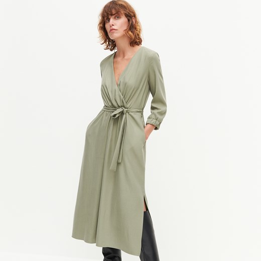 Sukienka Reserved bez wzorów casualowa zielona z długim rękawem 