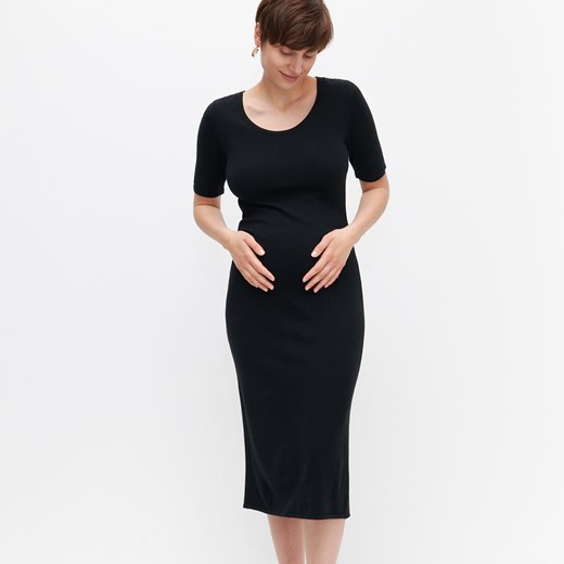 Reserved - Dzianinowa sukienka z krótkim rękawem - Czarny Reserved M Reserved wyprzedaż