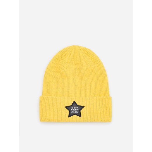 Reserved - Dzianinowa czapka z naszywką - Żółty Reserved M/L Reserved