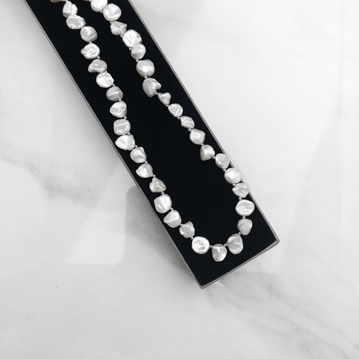 Naszyjnik z perełek ze srebrnymi kuleczkami Perlove Biżuteria-Perlove