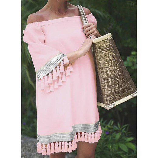 Sukienka Sandbella mini z dekoltem typu hiszpanka różowa z frędzlami z krótkim rękawem oversize'owa 