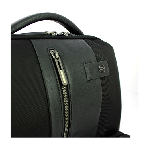 Fast-Check PC / iPad® Brief Connequ 15.6 Backpack Piquadro ONESIZE promocja showroom.pl