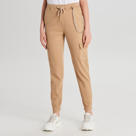 Cropp - Joggery z łańcuchem - Cropp 32 Cropp