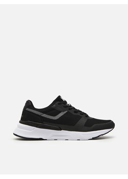 Cropp - Sneakersy z siateczką mesh - czarny ze sklepu Cropp w kategorii Buty sportowe męskie - zdjęcie 104117431