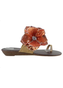 Beżowe klapki damskie na koturnie buty japonki ze sklepu Kokietki w kategorii Klapki damskie - zdjęcie 106048703