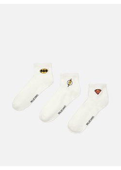 Cropp - 3 pack skarpetek z aplikacją DC Comics - biały ze sklepu Cropp w kategorii Skarpetki damskie - zdjęcie 106299572