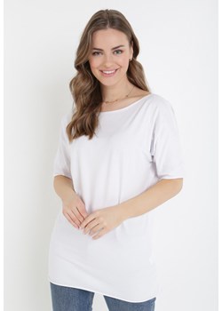 Biały T-shirt Kissosi ze sklepu Born2be Odzież w kategorii Bluzki damskie - zdjęcie 107384942
