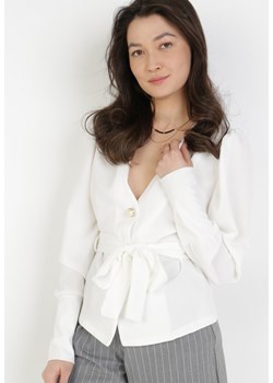 Biała Bluzka Calosise ze sklepu Born2be Odzież w kategorii Bluzki damskie - zdjęcie 108572332