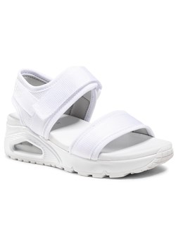Sandały damskie białe Skechers casual 