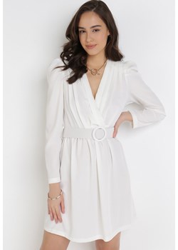 Sukienka Imperial biała z krótkim rękawem z okrągłym dekoltem mini