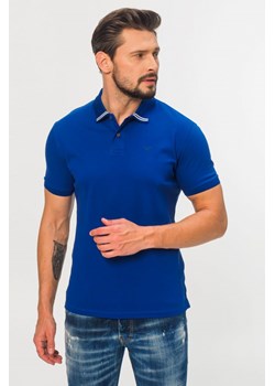 EMPORIO ARMANI - niebieska koszulka polo z małym logo ze sklepu outfit.pl w kategorii T-shirty męskie - zdjęcie 112889783