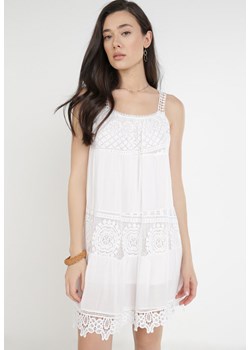 Biała Sukienka Xanopheu ze sklepu Born2be Odzież w kategorii Sukienki - zdjęcie 113482153