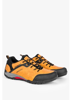 Camelowe buty trekkingowe sznurowane Badoxx MXC8811 ze sklepu Casu.pl w kategorii Buty trekkingowe męskie - zdjęcie 115772321