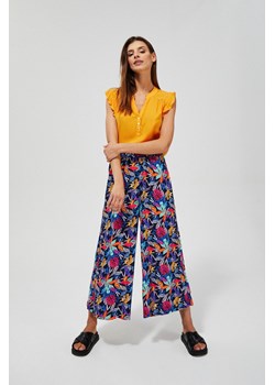 Szerokie spodnie z tropikalnym nadrukiem ze sklepu Moodo.pl w kategorii Spodnie damskie - zdjęcie 116222143