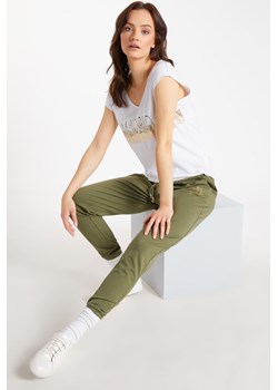 Casualowe spodnie dresowe ze sklepu MONNARI w kategorii Spodnie damskie - zdjęcie 117529914