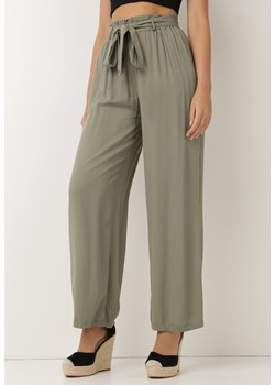 Ciemnozielone Spodnie Szerokie Pheriko ze sklepu Born2be Odzież w kategorii Spodnie damskie - zdjęcie 118271594