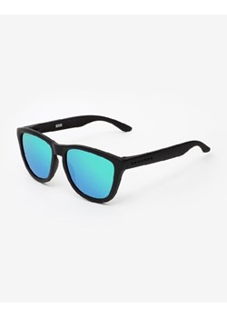 HAWKERS - Efektowne okulary przeciwsłoneczne Carbon Black Emerald One OTR02 ze sklepu Tymoteo.pl - sklep obuwniczy w kategorii Okulary przeciwsłoneczne damskie - zdjęcie 118317411