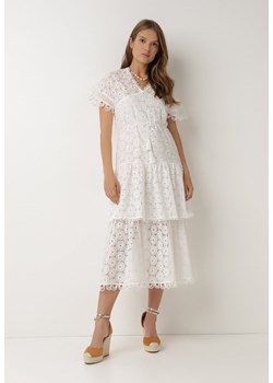 Biała Sukienka Nevarde ze sklepu Born2be Odzież w kategorii Sukienki - zdjęcie 118472781