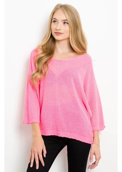 RÓŻOWY DZIANINOWY SWETER W SZPIC Z RĘKAWEM TYPU NIETOPERZ ze sklepu olika.com.pl w kategorii Swetry damskie - zdjęcie 119315780