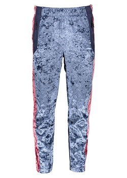 The North Face Aksamitne spodnie &quot;City Velvet&quot; w kolorze niebieskim ze sklepu Limango Polska w kategorii Spodnie męskie - zdjęcie 119366251