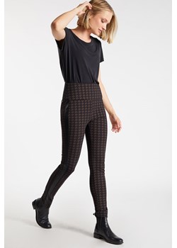 Wzorzyste legginsy damskie ze sklepu MONNARI w kategorii Spodnie damskie - zdjęcie 119414674