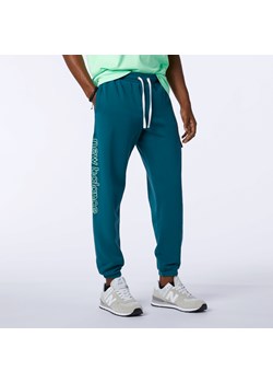 Spodnie męskie New Balance z napisami w sportowym stylu 
