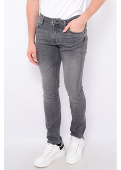 jeansy męskie  guess m1yan1d4f54 szare ze sklepu Royal Shop w kategorii Jeansy męskie - zdjęcie 123236583
