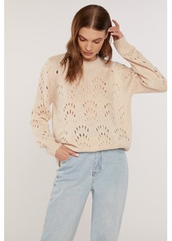 Sweter z ażurowym splotem ze sklepu MONNARI w kategorii Swetry damskie - zdjęcie 124308220