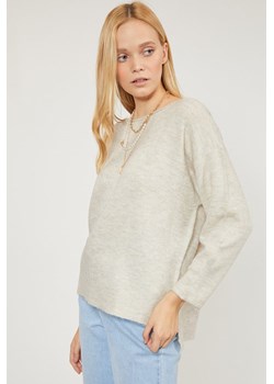 Casualowy sweter damski ze sklepu MONNARI w kategorii Swetry damskie - zdjęcie 124308360
