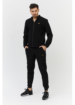 EA7 EMPORIO ARMANI - czarne spodnie dresowe z aksamitnym logo ze sklepu outfit.pl w kategorii Spodnie męskie - zdjęcie 124657941