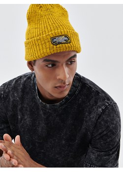 Cropp - Prążkowana czapka beanie - żółty ze sklepu Cropp w kategorii Czapki zimowe męskie - zdjęcie 125142953